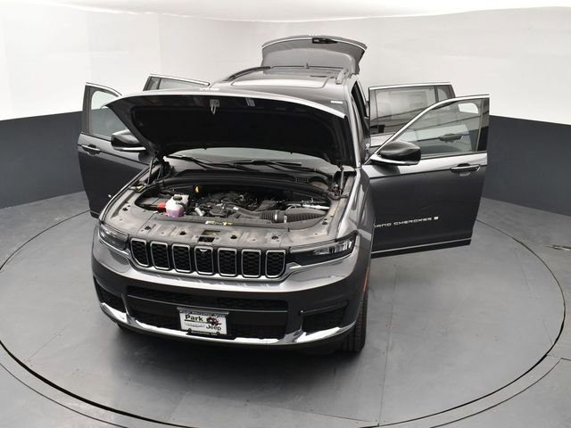 New 2025 Jeep Grand Cherokee L Limited w/ Luxury Tech Group II image 26
