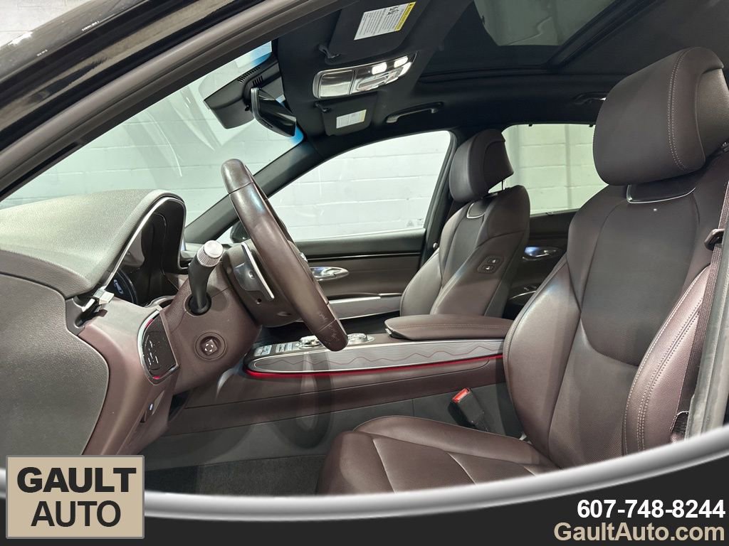 Used 2022 Genesis GV70 2.5T w/ Advanced Package image 15