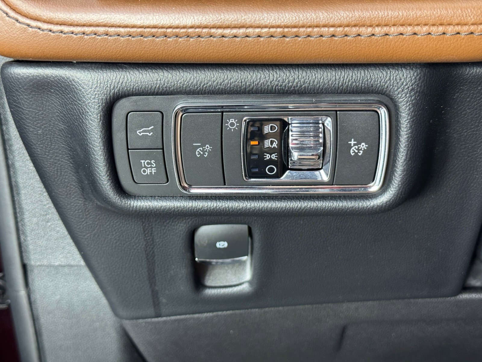 Used 2022 Lincoln Nautilus Reserve image 18