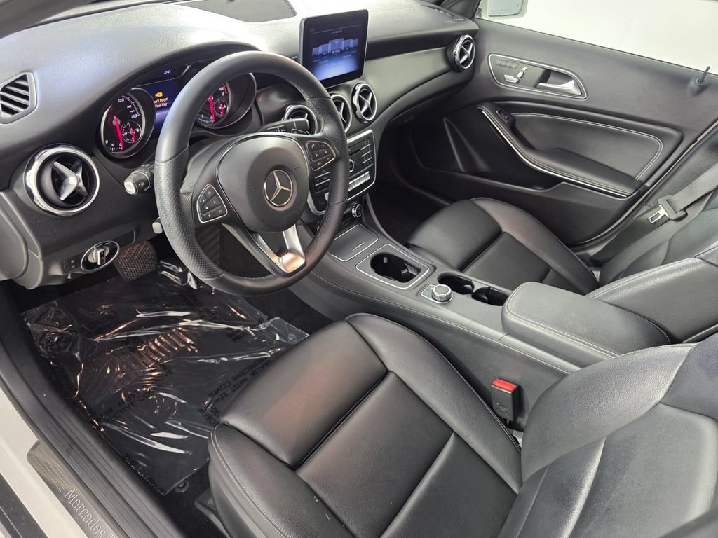 Used 2020 Mercedes-Benz GLA 250 4MATIC image 10
