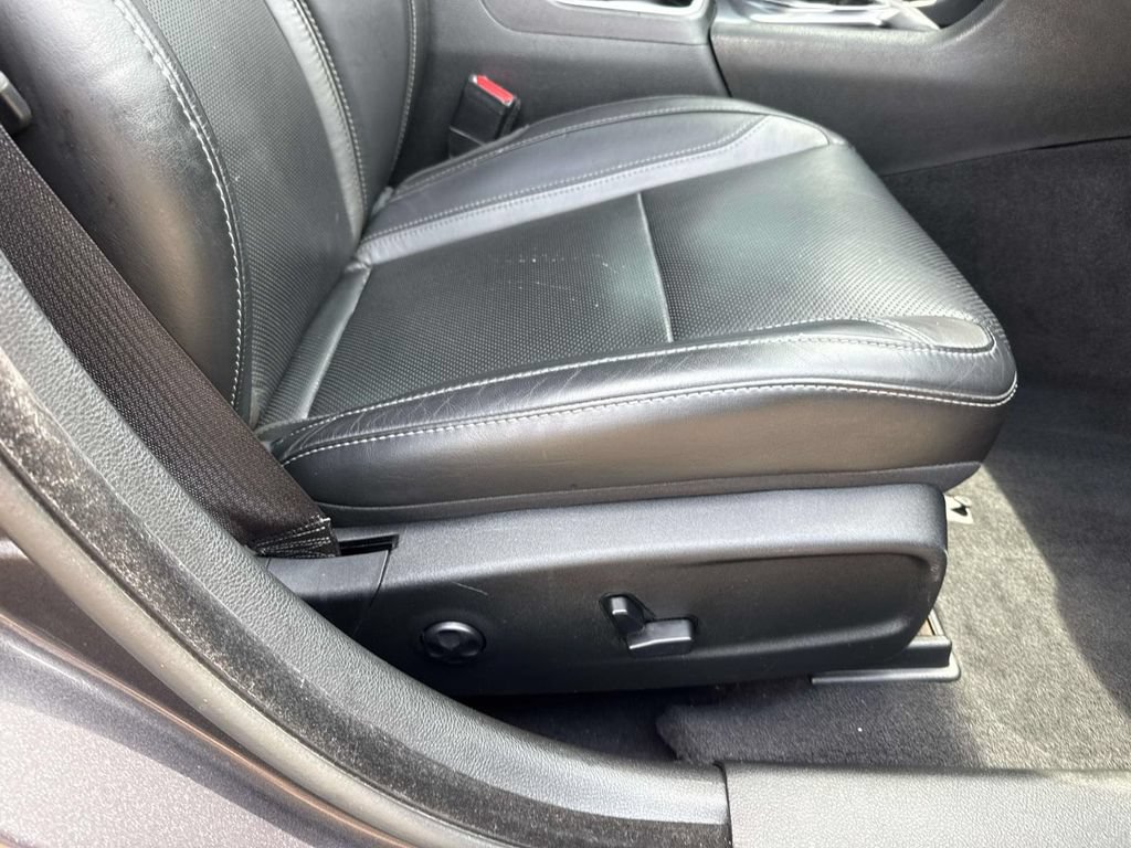 Used 2020 Dodge Charger SXT w/ Leather Interior Group RWD image 12