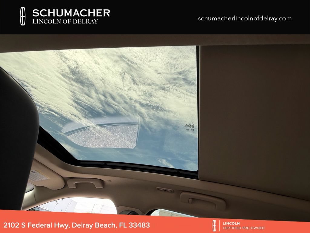 Certified 2024 Lincoln Corsair AWD w/ Equipment Group 101A image 15