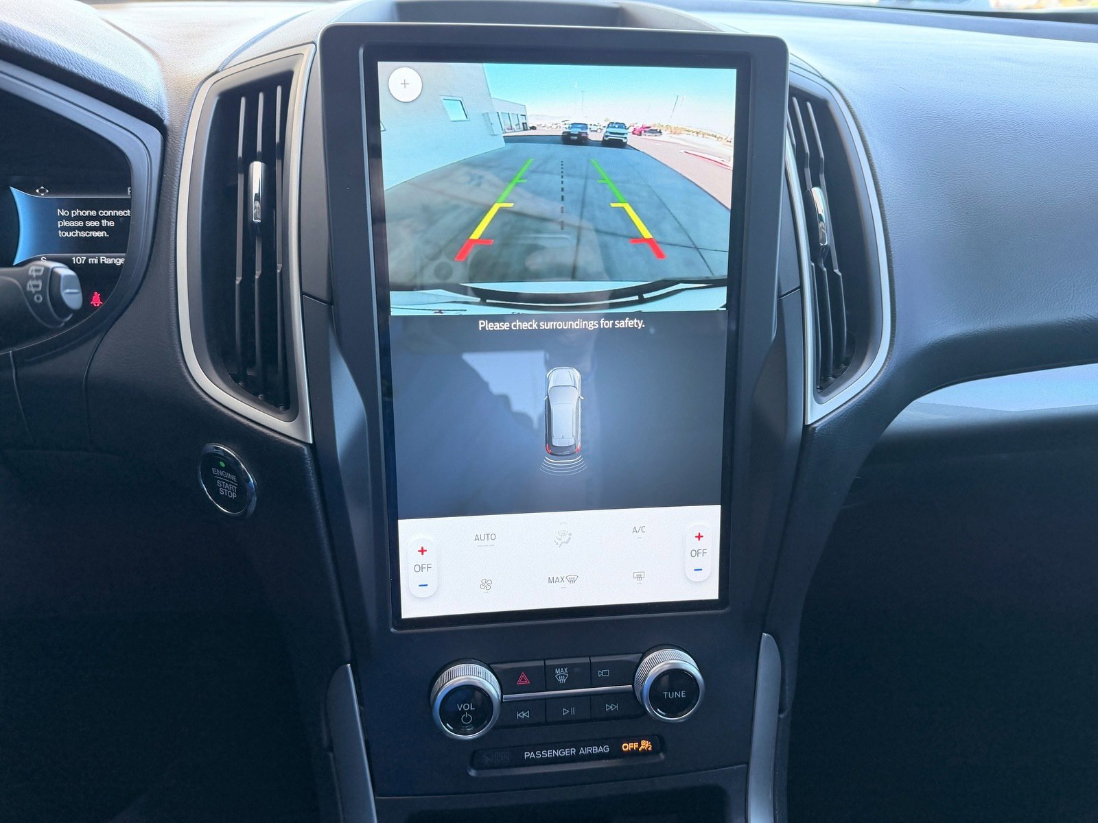 Used 2022 Ford Edge SE w/ Black Appearance Package image 11