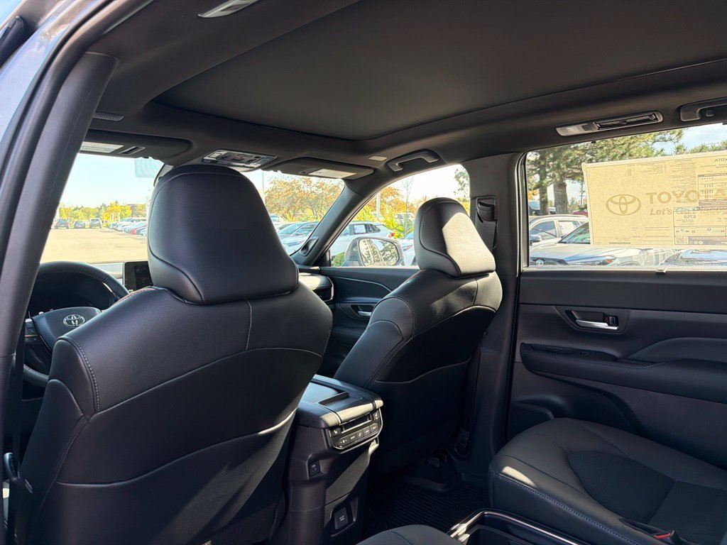 Used 2026 Toyota Grand Highlander AWD Hybrid image 22