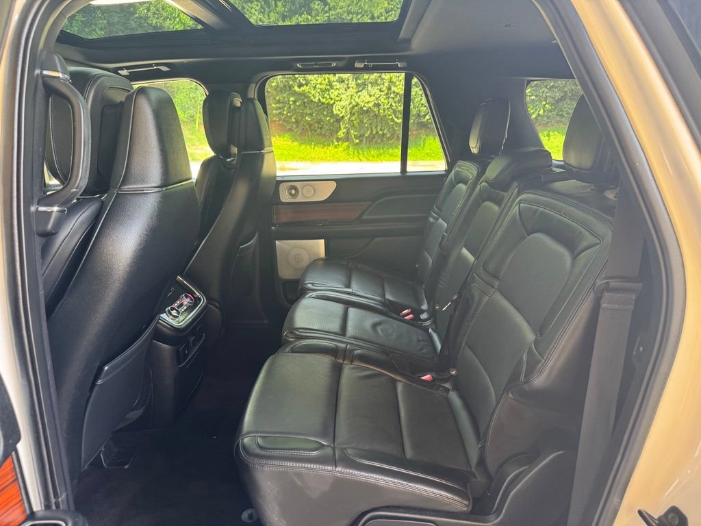 Used 2018 Lincoln Navigator L Reserve w/ Technology Package AWD/4WD image 24