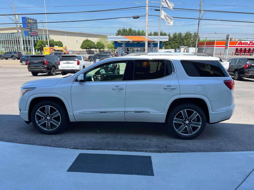Used 2017 GMC Acadia Denali w/ Technology Package image 6
