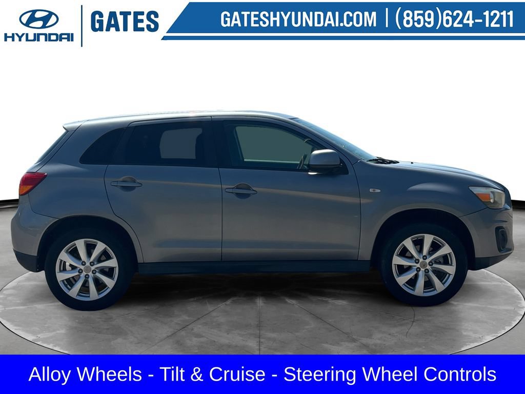 Used 2015 Mitsubishi Outlander Sport ES AWD/4WD image 3