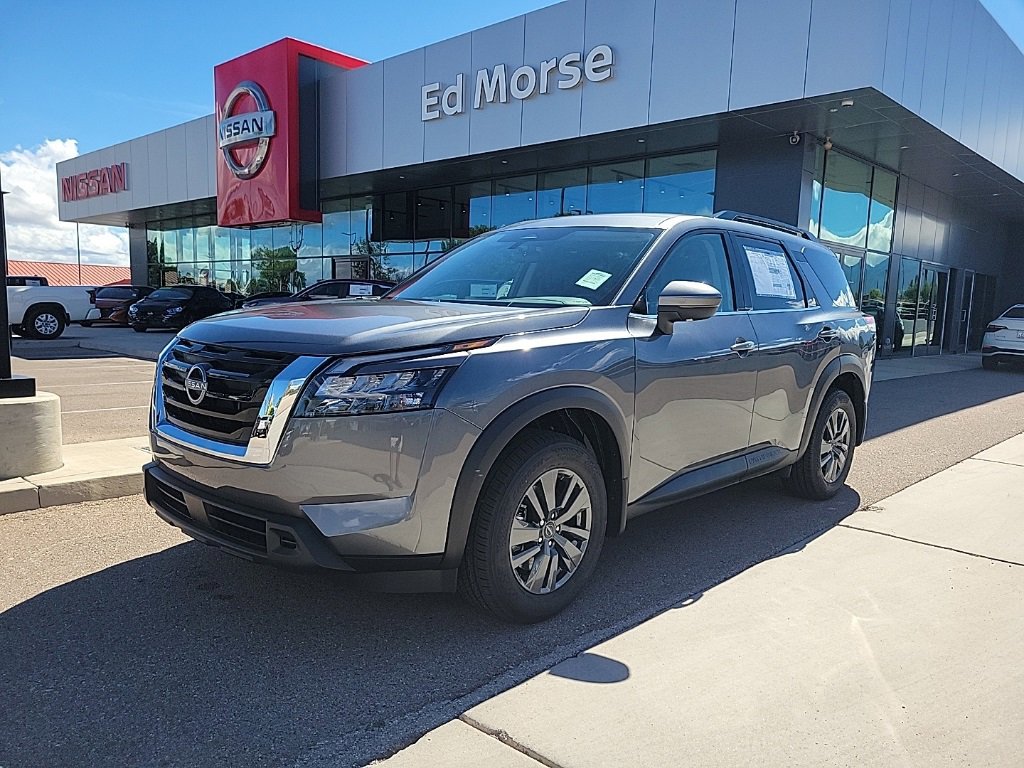 New 2025 Nissan Pathfinder SV w/ Cargo Package image 1