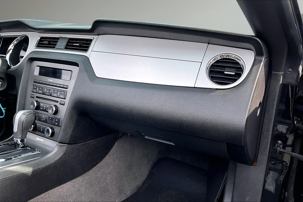 Used 2014 Ford Mustang Premium image 24
