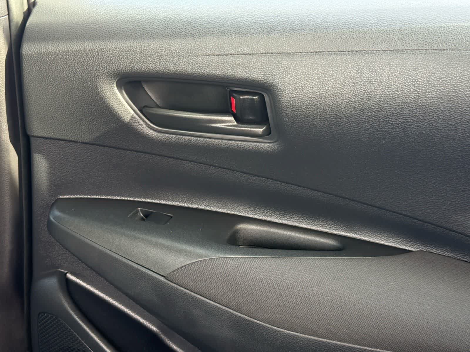 Used 2026 Toyota Corolla LE FWD image 12