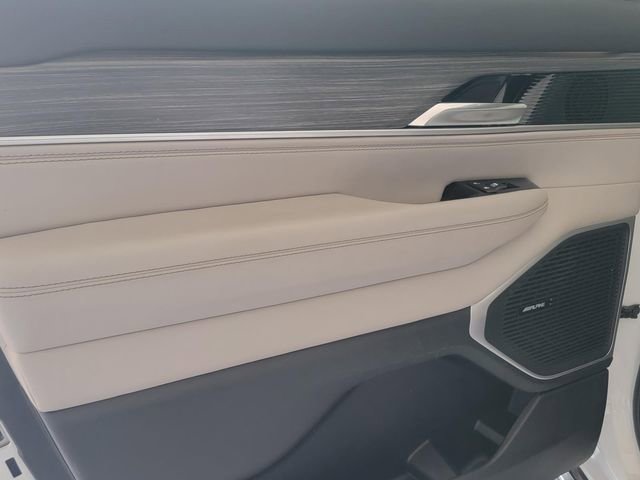 Certified 2023 Jeep Wagoneer L Series II image 15