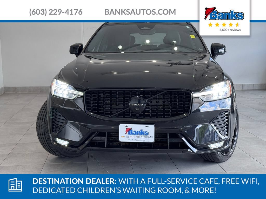 Used 2024 Volvo XC60 B5 Ultimate w/ Protection Package Premier AWD/4WD image 3