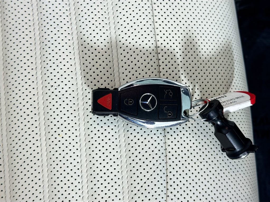 Used 2017 Mercedes-Benz SL 550 image 37