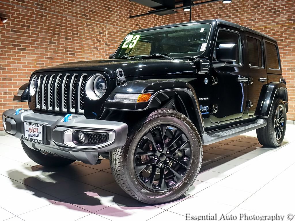 Used 2023 Jeep Wrangler Unlimited Sahara w/ Cold Weather Group AWD/4WD image 2