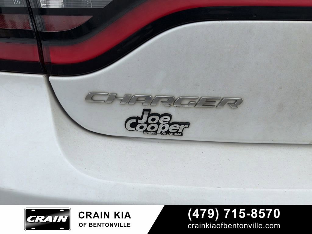 Used 2019 Dodge Charger SXT RWD image 9