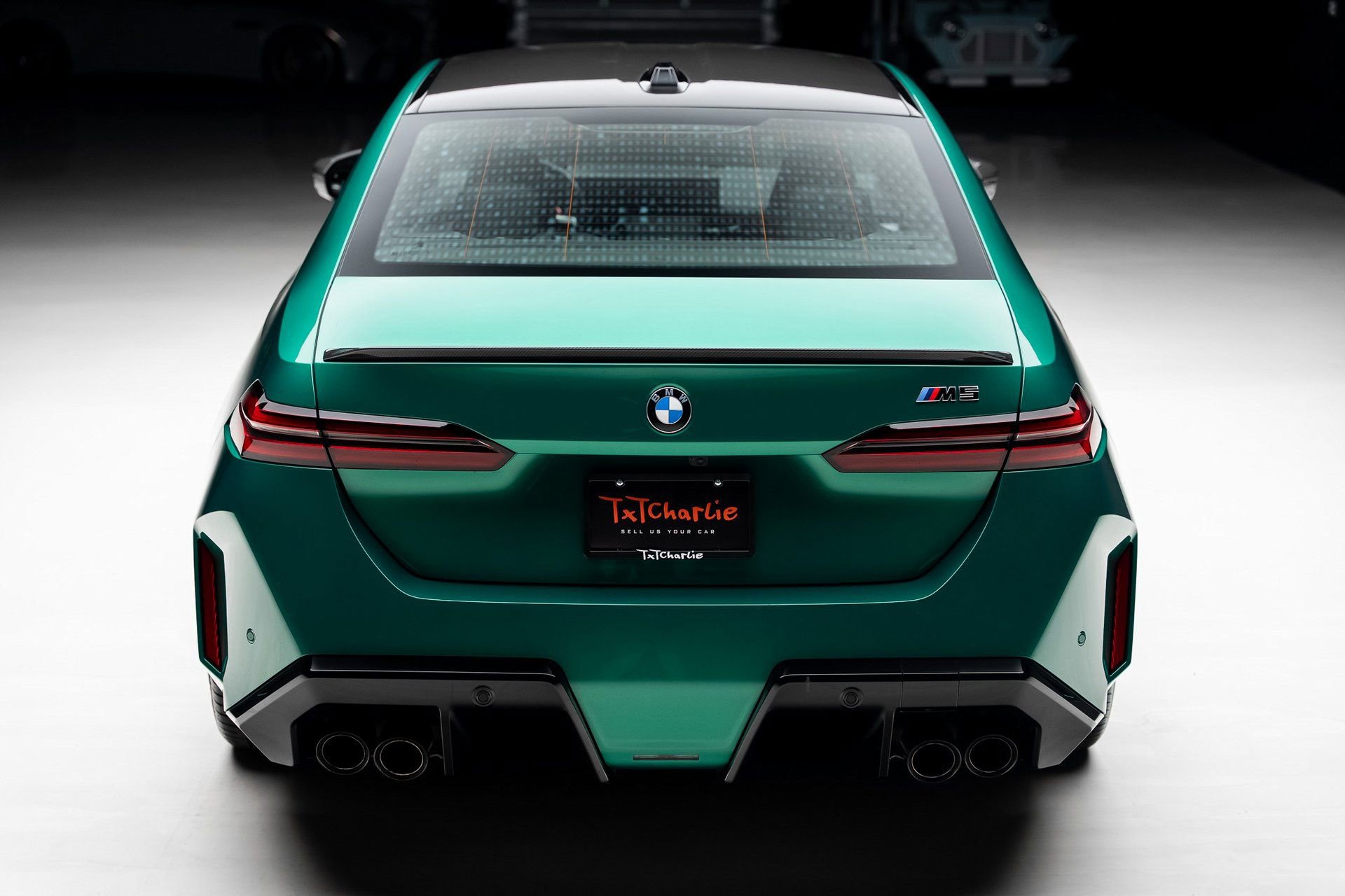 Used 2025 BMW M5 w/ Carbon Package image 26