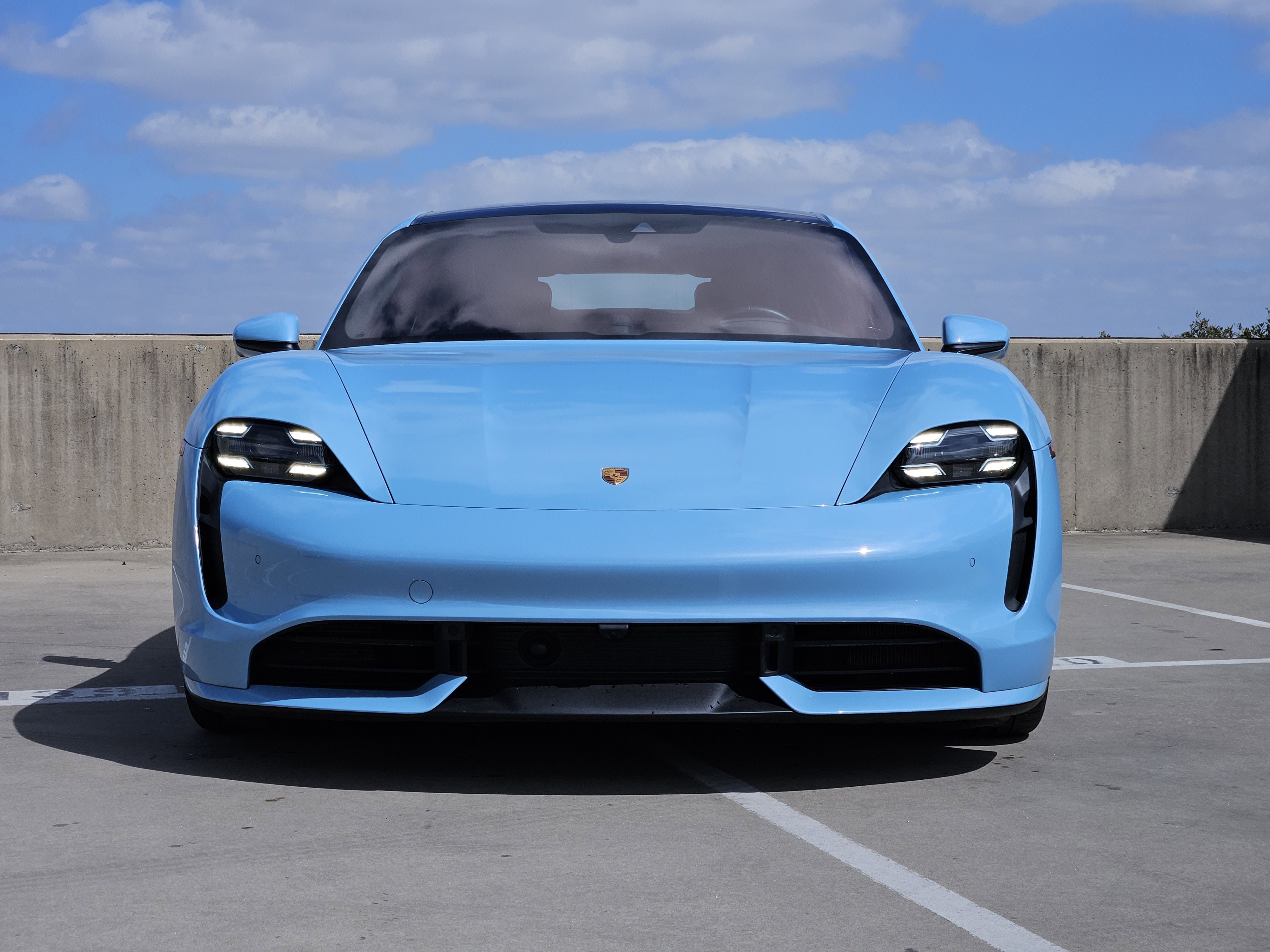 Used 2022 Porsche Taycan Turbo S image 11