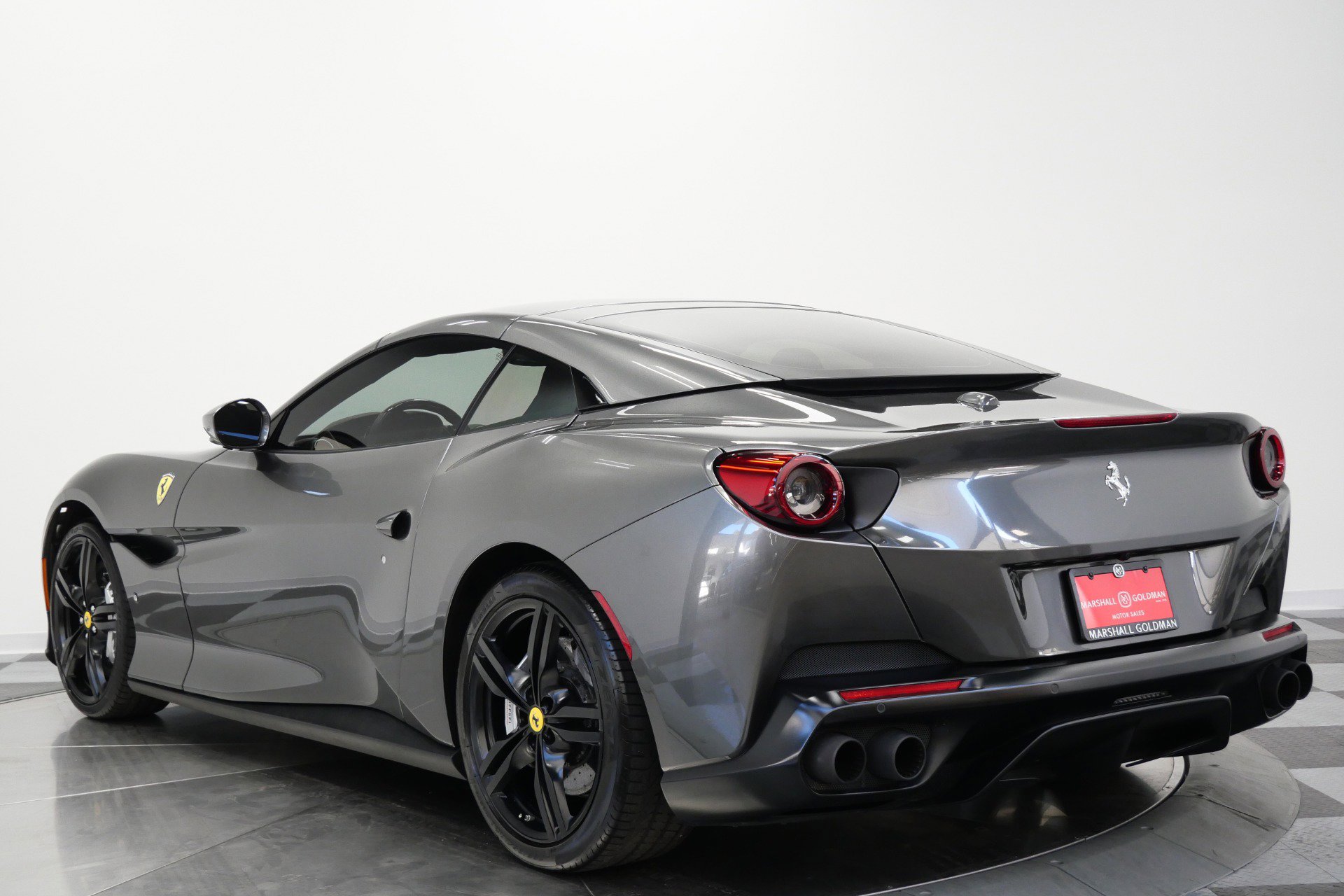 Used 2019 Ferrari Portofino RWD image 7