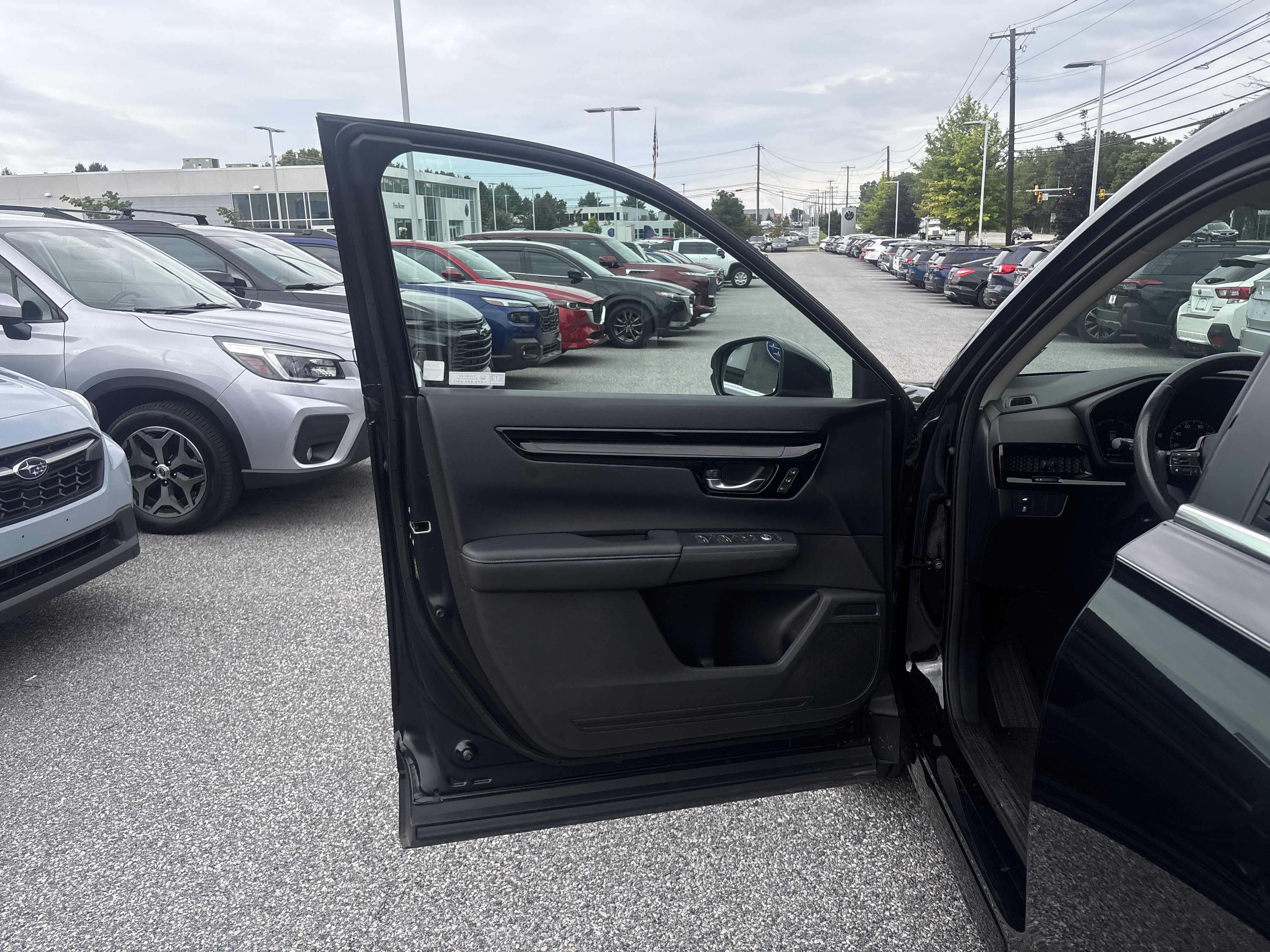 Used 2024 Honda CR-V EX-L image 27