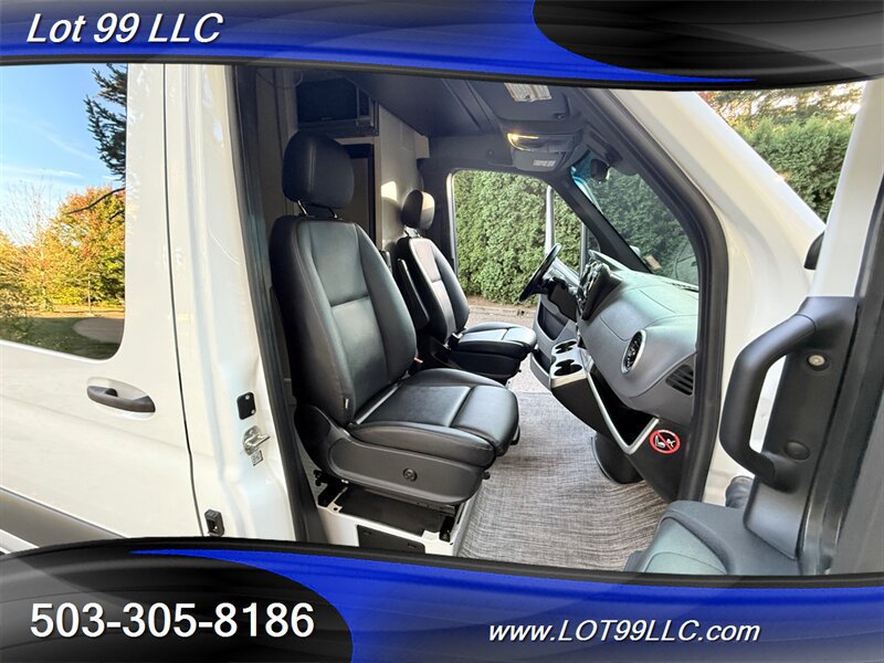 Used 2020 Mercedes-Benz Sprinter 2500 image 27