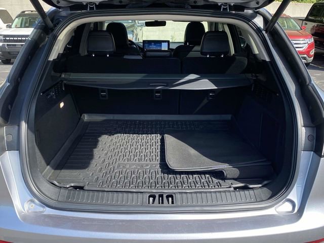 Used 2023 Lincoln Nautilus Reserve image 12