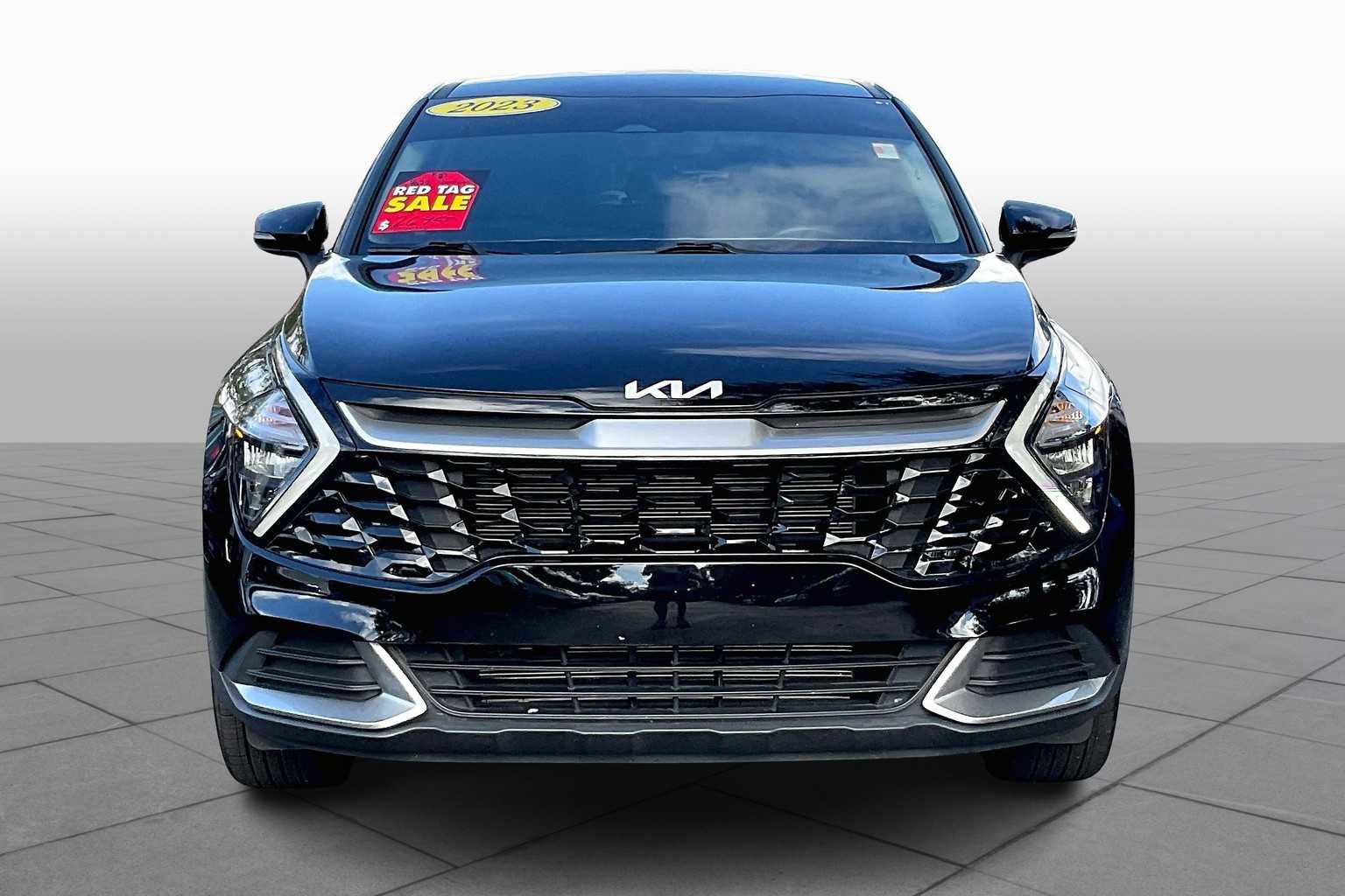 Used 2023 Kia Sportage EX image 3