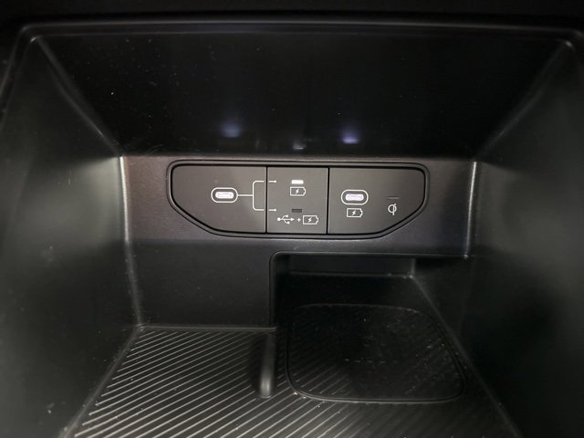 Used 2025 Kia Sorento S image 19