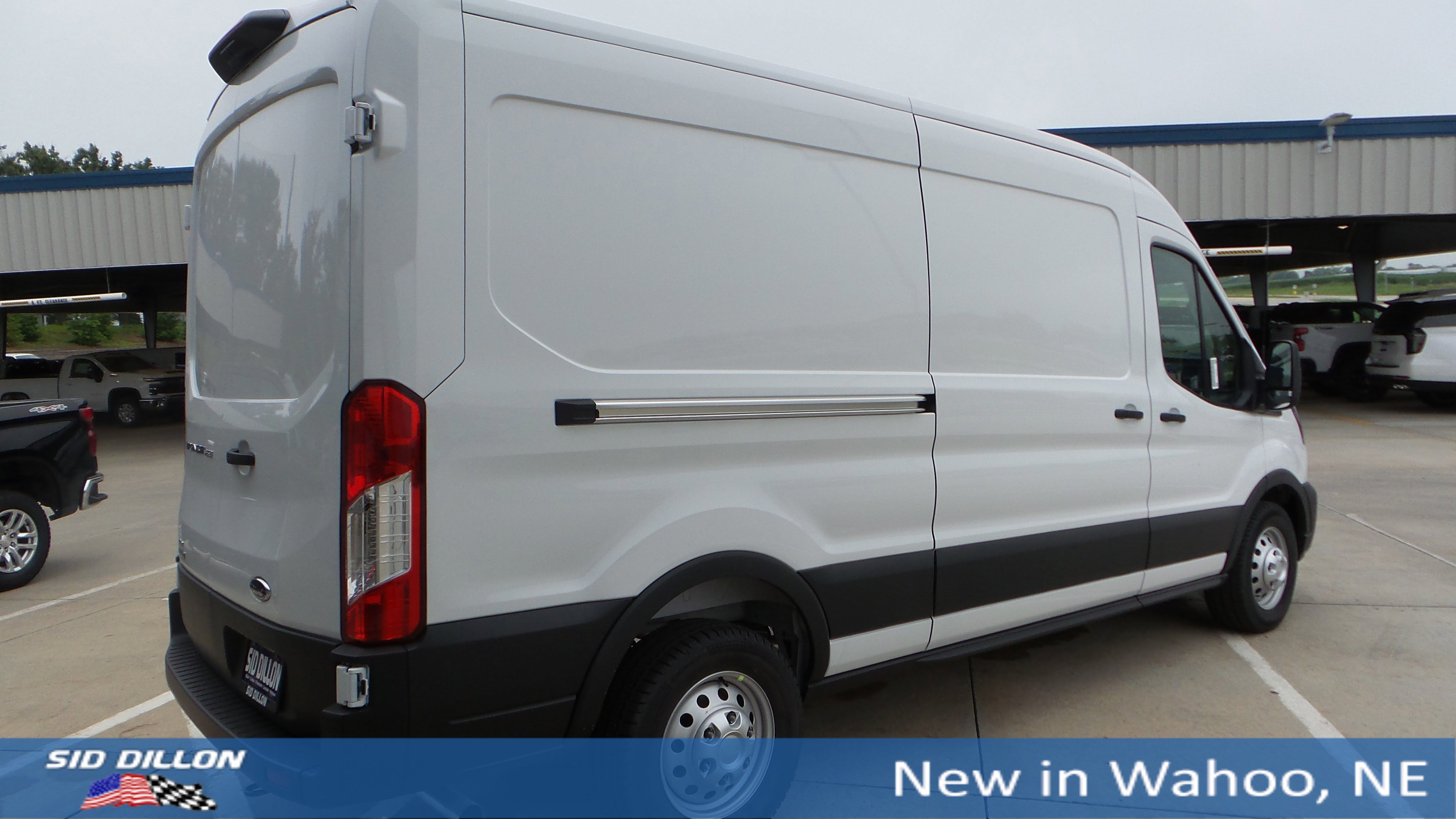 New 2025 Ford Transit 250 148 Medium Roof Extended AWD w/ Load Area Protection Package image 6