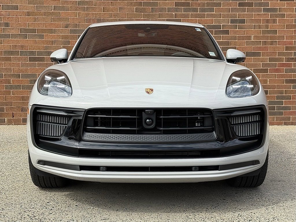 New 2026 Porsche Macan GTS image 10