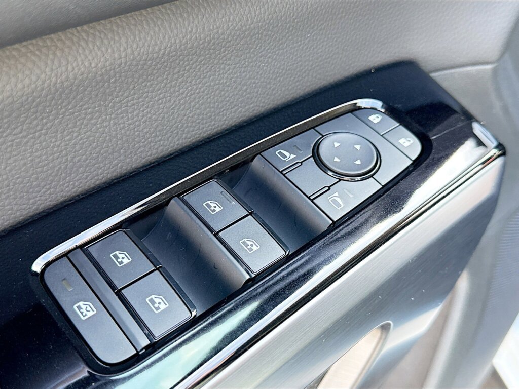 New 2026 Nissan Pathfinder SL AWD/4WD image 8