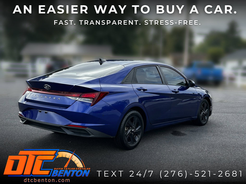 Used 2023 Hyundai Elantra SEL FWD image 5