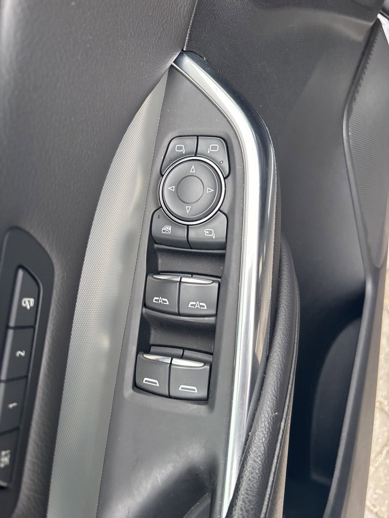 Used 2023 Cadillac XT4 Premium Luxury w/ Cold Weather Package image 19