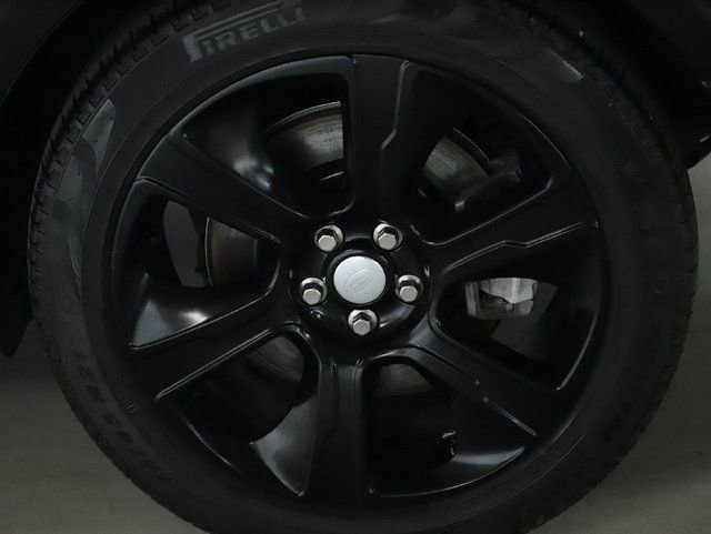 Used 2020 Land Rover Range Rover HSE image 40