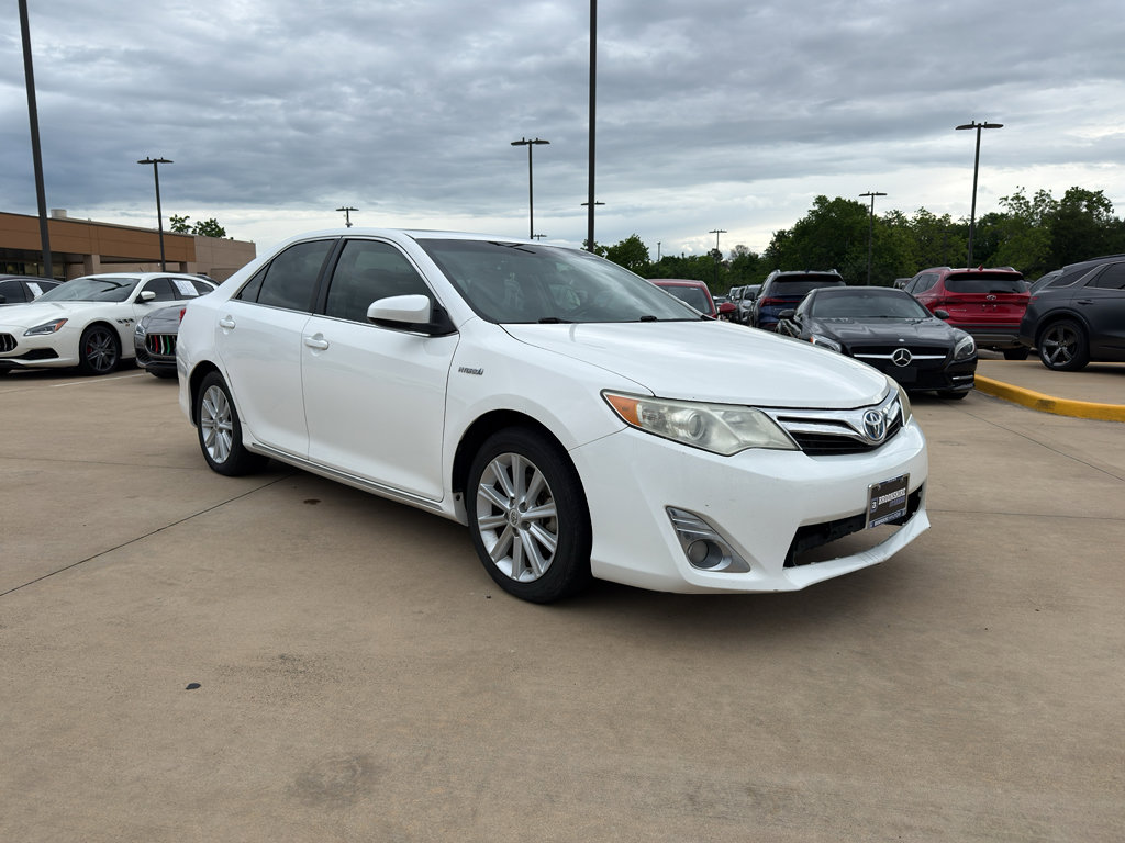 Used 2012 Toyota Camry XLE w/ Leather Pkg FWD image 3