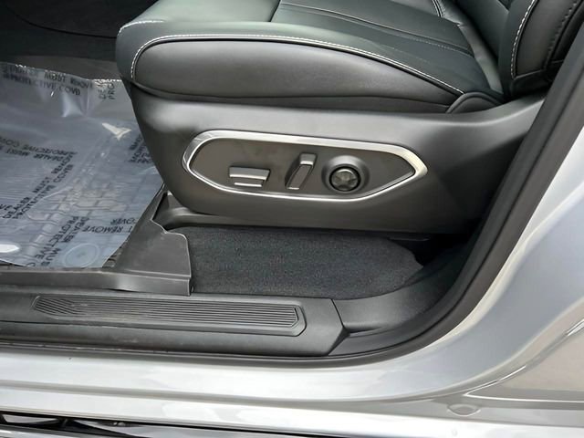 New 2024 Jeep Wagoneer 4WD w/ Premium Group I image 31