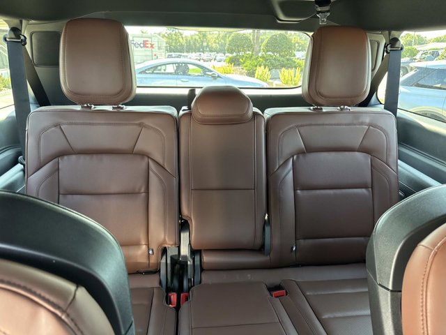 New 2025 Lincoln Navigator L Reserve image 24