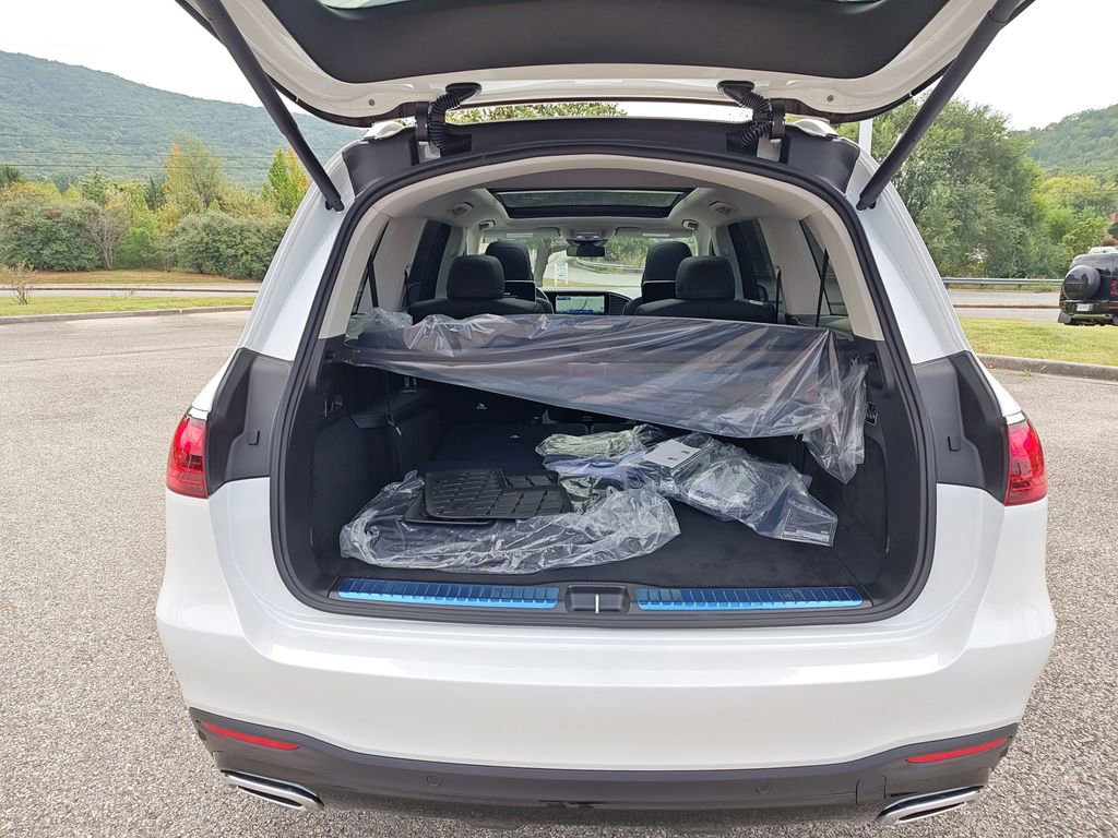 New 2026 Mercedes-Benz GLS 450 4MATIC image 14