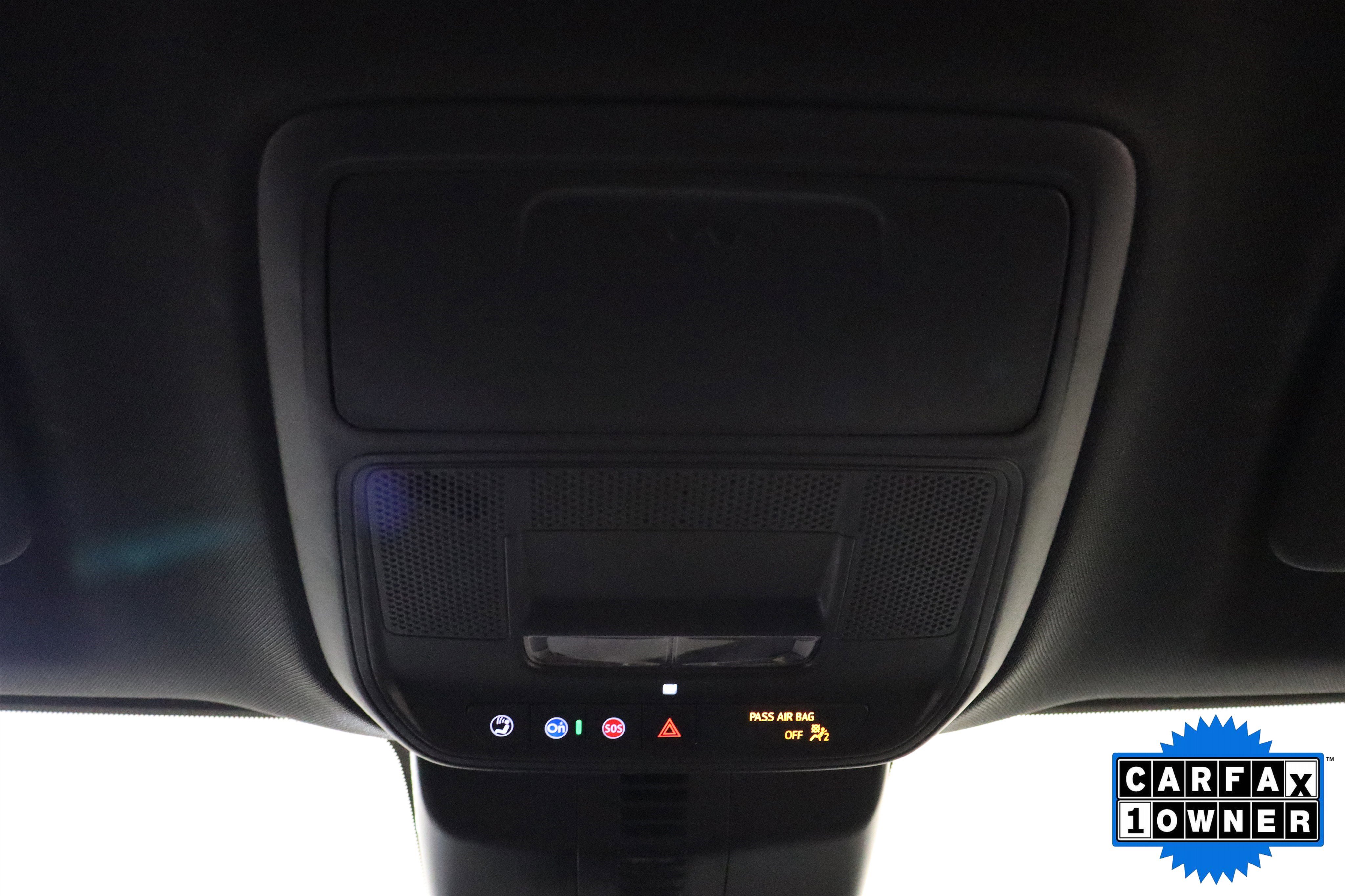 Used 2025 Chevrolet Traverse LT image 27