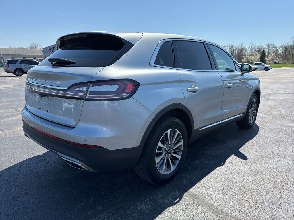 Used 2023 Lincoln Nautilus FWD image 7