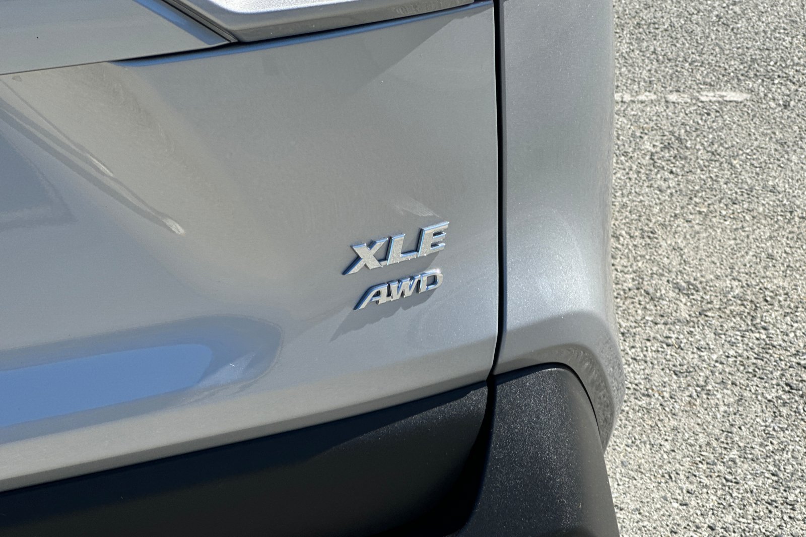 Used 2024 Toyota RAV4 XLE w/ Convenience Package AWD/4WD image 27