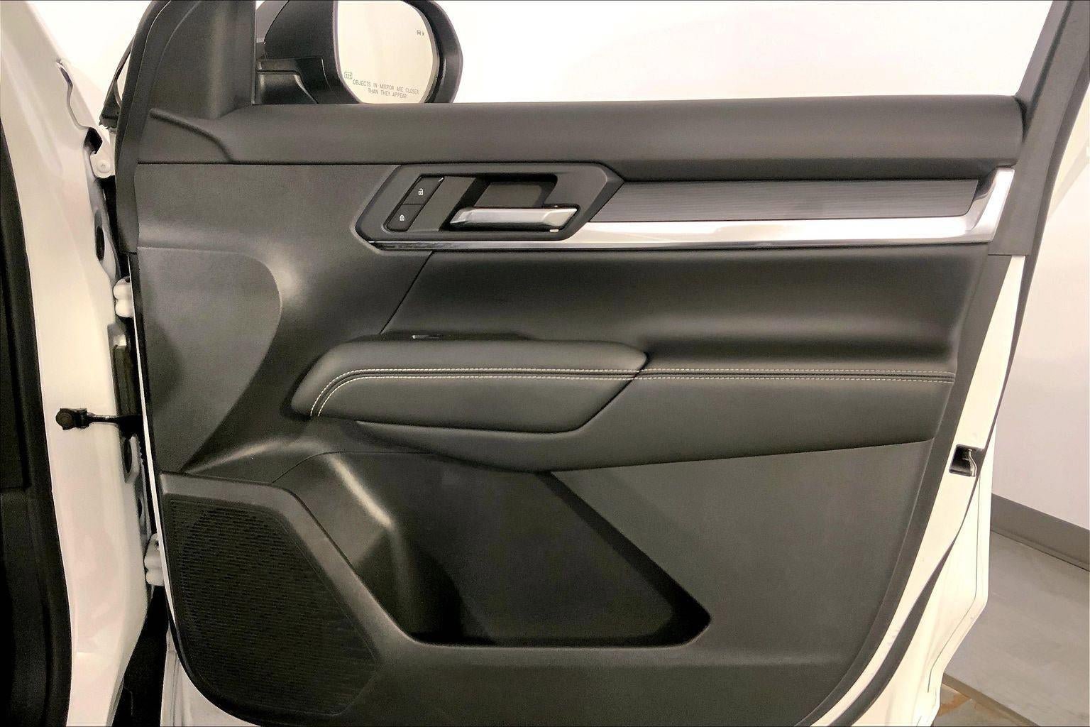 Used 2025 GMC Terrain Elevation AWD/4WD image 25