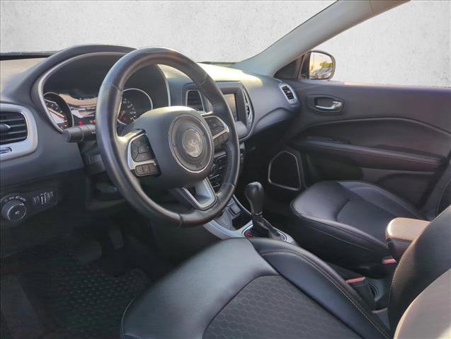 Used 2019 Jeep Compass Latitude w/ Cold Weather Group image 9