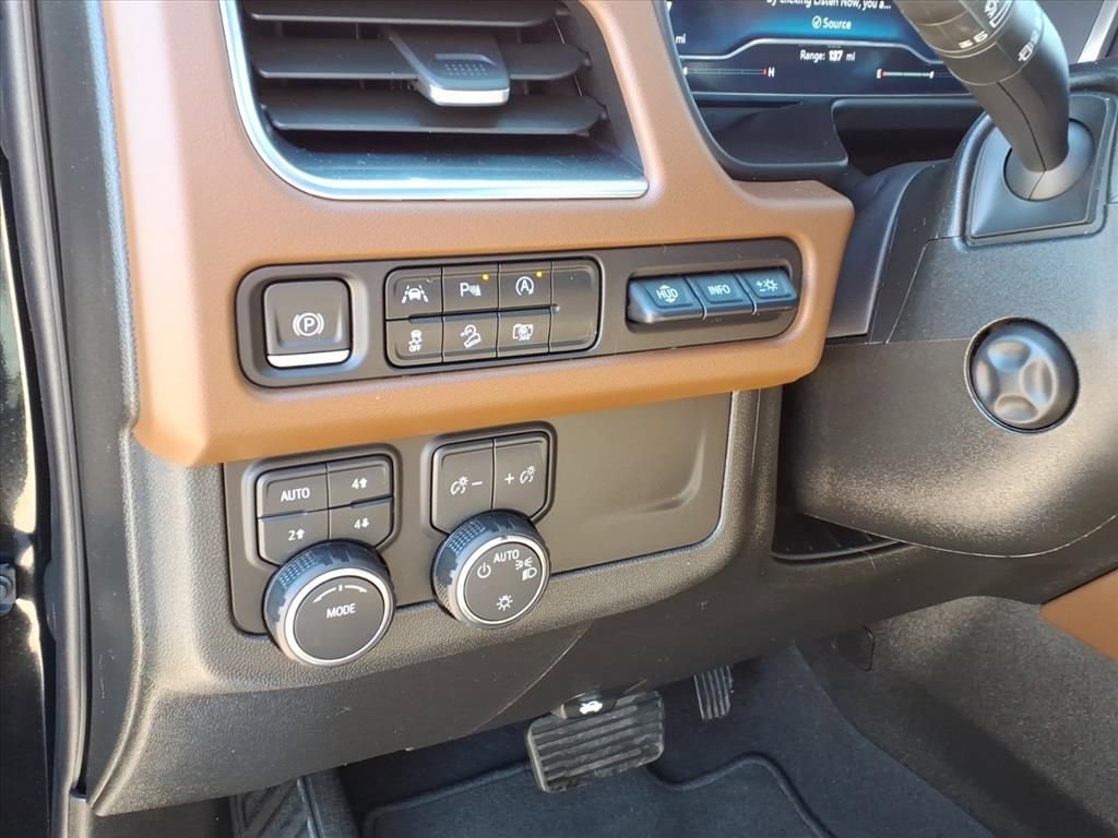 Used 2023 Chevrolet Tahoe High Country AWD/4WD image 18