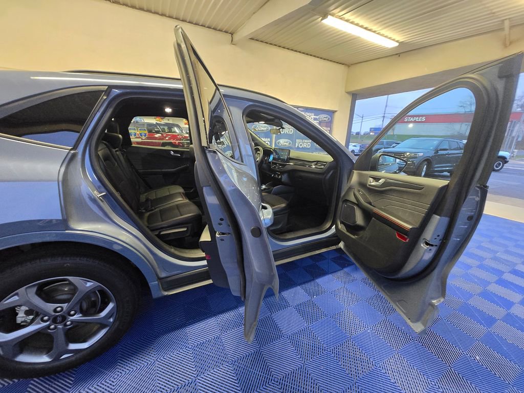 Used 2023 Ford Escape ST-Line w/ Tech Pack #1 image 29