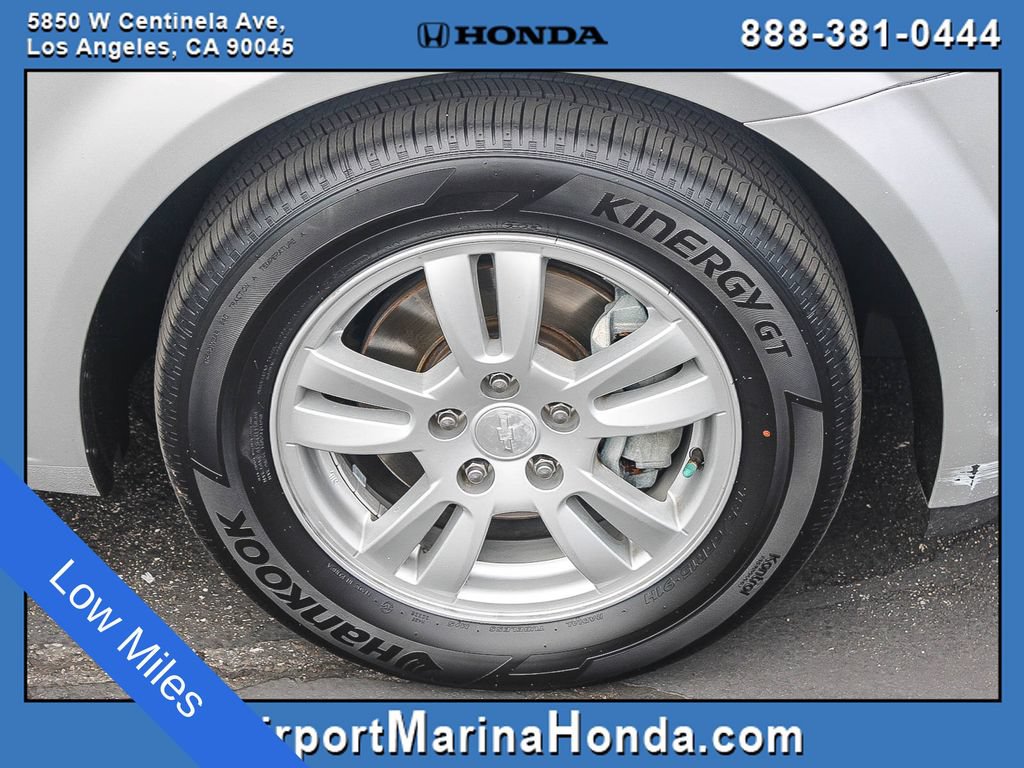 Used 2015 Chevrolet Sonic LT FWD image 16