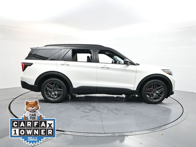 Used 2025 Ford Explorer ST image 10