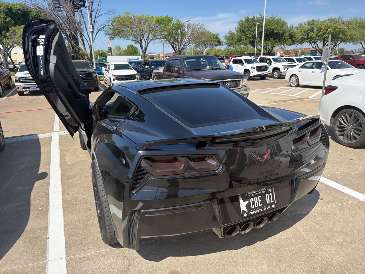 Used 2017 Chevrolet Corvette Stingray Coupe w/ Carbon Flash Badge Package image 10