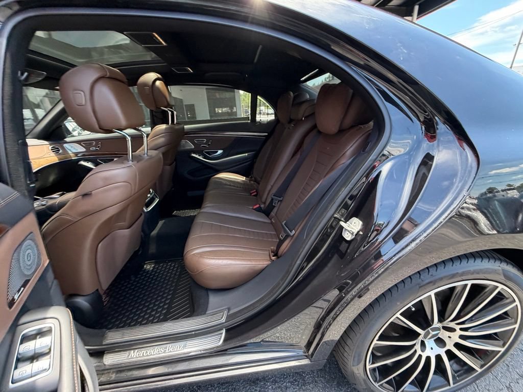 Used 2017 Mercedes-Benz S 550 4MATIC Sedan image 30