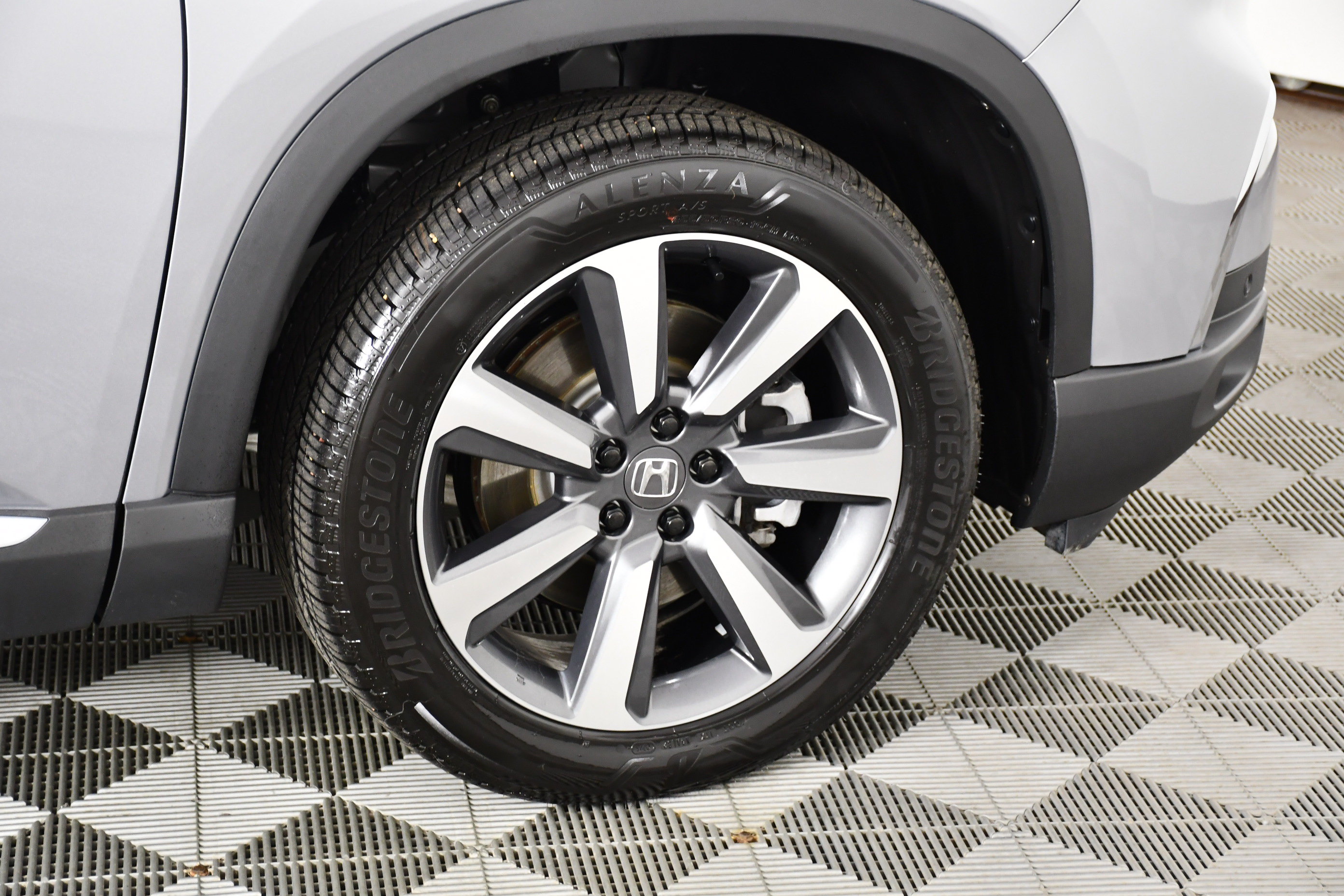 Certified 2025 Honda Pilot Elite image 56