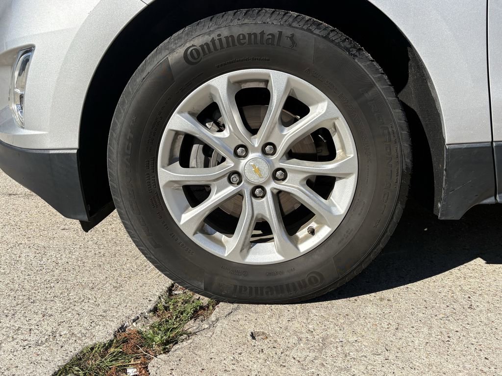 Used 2020 Chevrolet Equinox LS w/ LS Convenience Package image 9